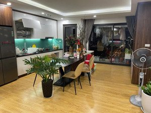 bán căn hộ chung cư pcc1 triều khúc, giá ưu đãi 8,3 tỷ, 79m2, nội thất đầy đủ. pvăn : 