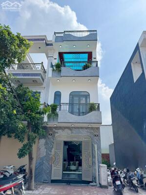 NHÀ PHỐ LIỀN KỀ SỔ SẴN - 2 LẦU 1 TRỆT TẶNG FULL NỘI THẤT