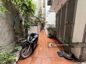 giảng võ - dân xây 45m2 x 5 tầng - mặt tiền rộng - 2 thoáng - ngõ nông - 30m ra oto - nội thất đẹp