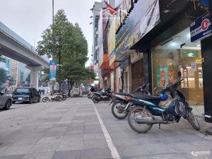 bán nhà mặt phố quang trung, vị trí đắc địa. vỉa hè rộng kinh doanh