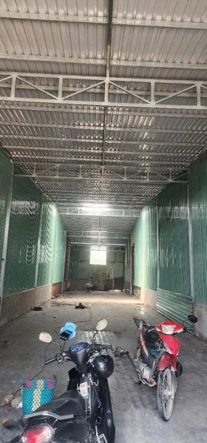 kho xưởng mới 260m sạch đẹp ngay tam bình linh đông tô ngọc vân