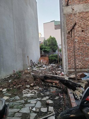 rẻ nhất khu vực chỉ 3.85 tỷ có ngay 42m đức thượng ngõ nông ô tô moning đỗ gần lh 