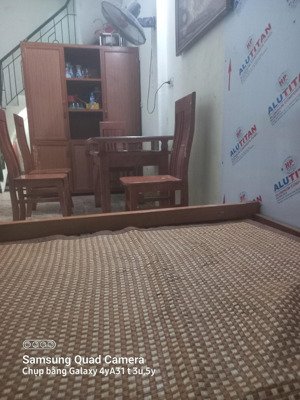 chính chủ cho thuê nhà 3 tầng dt 30m2