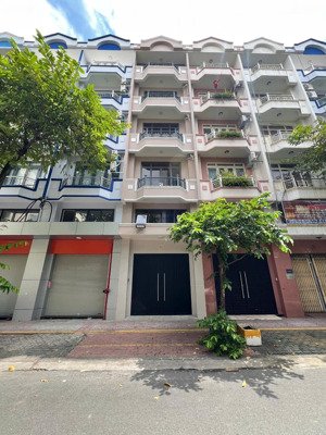 cho thuê nhà mt 1f đường bà triệu, q5 (dt 4x20m 7 tầng thang máy)