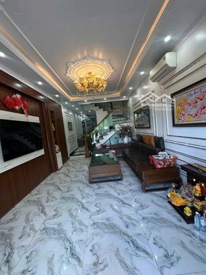 cho thuê nhà cực đẹp tại hải an - có thang máy - giá cực rẻ chỉ với 20tr/tháng ở hết ý