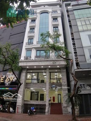 cần cho thuê gấp tòa nhà mặt phố quận cầu giấy - tp hà nội. dt 120m x 9t. giá 80 triệu