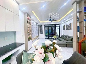 cho thuê nhà tại thiên lôi cực rẻ - giá thuê 9tr/tháng - nhà mới tinh - cực thích hợp gđ