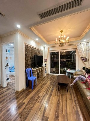 chính chủ cần tiền bán gấp căn hộ goldmark city, nội thất đầy đủ sẵn về ở, pháp lý sổ đỏ lâu dài