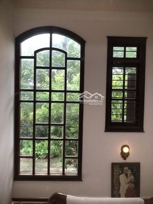 cần bán nhà mặt tiền lô góc kiểu biệt thự,giá 20 tỷ ,dt143m2,đường võ thị sáu,hải châu, đà nẵng