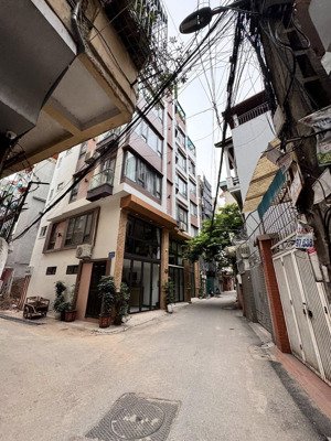 bán nhà ô tô tránh, ngõ thịnh hào1, 64m2, 8 tầng thang máy, mt 5,1m, kinh doanh đỉnh, giá 28 tỷ