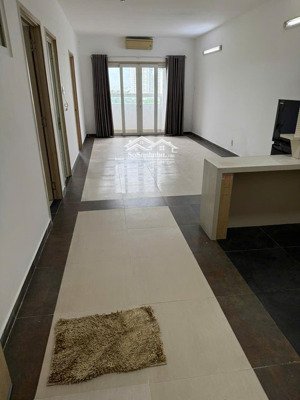 chính chủ cần cho thuê nhanh căn hộ chung cư cao cấp hùng vương plaza, quận 5 - 130m2, 3pn, 3wc