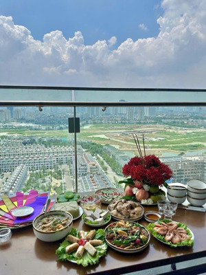 căn góc 161m2 tầng cao siêu đẹp giá tốt nhất 19 tỷ bao phí. liên hệ em đạt 