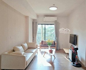 cần bán căn hộ 3pn 2wc 90m2 đủ đồ toà westbay a ecopark.hl ạ