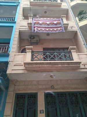 chính chủ bán nhà phố nghĩa tân, cầu giấy ô tô đỗ cửa, cách mặt phố 1 nhà dt 30m2x 4 tầng chỉ 11 tỷ