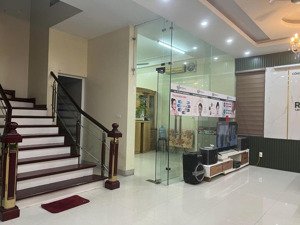 cơ hội hiếm nhà phố 3 tầng, mặt đường lớn gang thép trung thành - tp thái nguyên