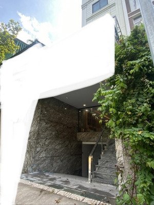 chính chủ bán nhà 2 mặt tiền tại phạm văn bạch &tân sơn, tân bình, hcm. giá chỉ 22 tỷ tl