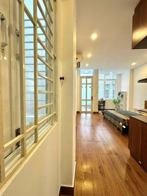 chính chủ cho thuê căn hộ 1pn full nội thất tách bếp rộng 40m2
