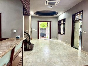 cho thuê căn biệt thự cao cấp lô góc vị trí trung tâm khu vimeco ii nguyễn chánh 7x tr/1 tháng