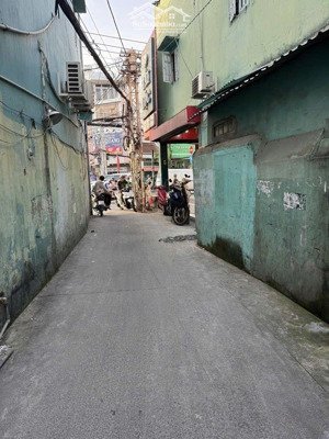 nhỉnh 7 tỷ, nhà 4 tầng, 73.3m2 sổ hồng, hoàn công, cách 1 căn ra mặt tiền tùng thiện vương, q8