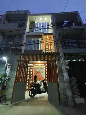 nhà đúc 3 tấm, hẻm 6m đường 18b, giáp gò xoài, lê văn quới, dt: 4x16