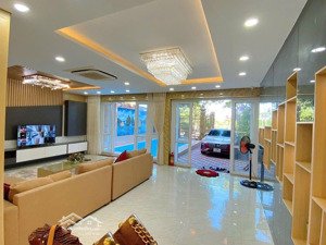 bán nhà biệt thự đường thăng long, hải châu. vị trí view sông hàn rất đẹp