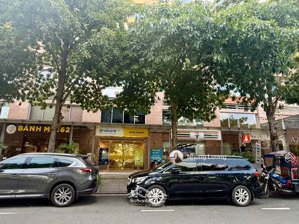 cho thuê shophouse khối đế sarina, sarimi, sarica& sadora giá tốt còn đủ các các tòa, xem nhà ngay!