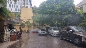 bán nhà 70m2 phố trần bình ô tô vào tận nhà!