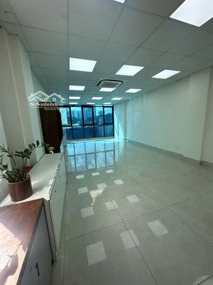 cc cho thuê văn phòng tại số 8 210a võ chí công, tây hồ, 35 - 45 - 90m2, giá từ 5tr5, lh 