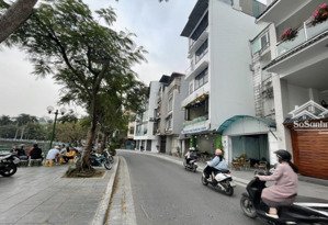 chính chủ bán nhà c4 lô góc phố trích sài, tây hồ 38m - mt 4m, sổ vuông, ô tô tránh, đỗ ngày đêm