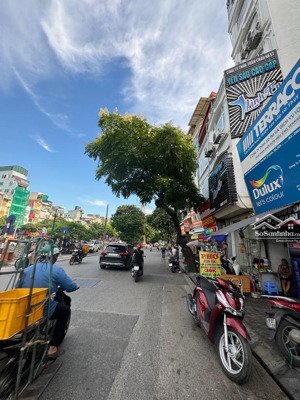 mặt phố thanh nhàn, 1 mặt phố, 1 mặt ngõ, ô tô tránh, kinh doanh. mt4m, dt: 48/50m2, giá: 33,5 tỷ.