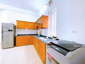 bán nhà phân lô hoàng quốc việt, ngõ thông ô tô. dt65m2 x 5 tầng x mt: 5m, giá 25 tỷ