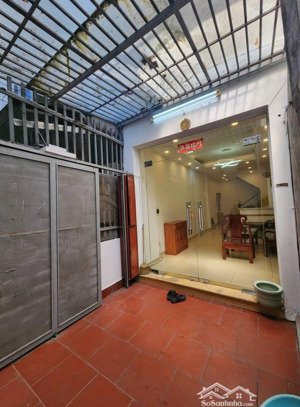 chỉ hơn 6 tỷ - nhà đẹp văn hương (tt đống đa) - 5 tầng 3pn - sân để xe - full nội thất xịn!