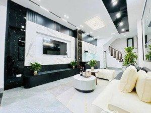 bán nr 35m2, 4pn, 4wc tại khương trung, khương đình, thanh xuân, 8,9 tỷ giá ưu đãi