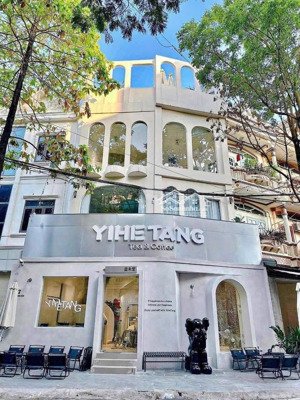 cho thuê mặt bằng kinh doanh,mặt phố trương định hoàngmai,diện tích 100m2x4 tầng+1tum ,mặt tiền 6m