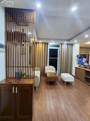 Bán căn hộ tập thể MỚI ĐẸP - Ô TÔ Tân Mai - Hoàng Mai DTSD 66m, 2PN2VS giá 3.15 tỷ