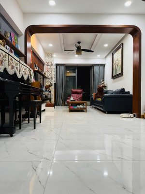 cho thuê căn hộ garden plaza 1, phú mỹ hưng, 3pn nhà đẹp