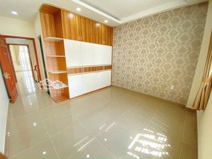 cho thuê phòng mới, cửa sổ lớn, full nội thất kế bên gigamall, pvđ, gần đại học luật