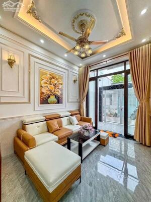 BÁN NHÀ 1T1L, Hẻm 138 TRẦN HƯNG ĐẠO (có phòng ngủ tầng trệt)