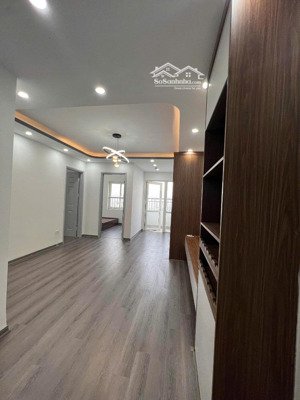 chính chủ gửi bán cc sdu, dt 68m2, tầng thoáng, nhà đẹp, giá tốt có thương lượng. lh 