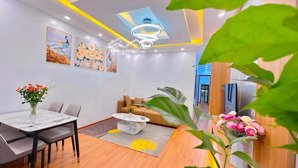 siêu đẹp - bán nhà phố nghệ sĩ doãn kế thiện 95 m2 sổ đỏ tầng 2 - giá 4,5 tỷ căn góc tập thể 3 ngủ.