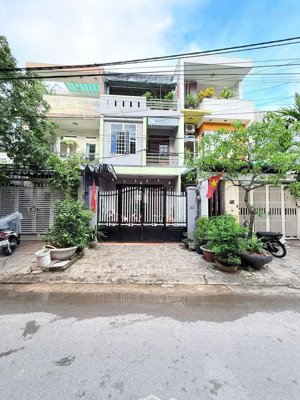 tôi chính chủ cần bán nhà 3 tấm kiệt 388 hà huy tập , thanh khê