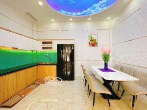 xoay vốn bán nhanh nhà 2 tỷ 2/ 50m2, hậu giang, phường 6, quận 6, sổ hồng riêng, hẻm 6m,