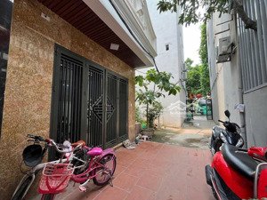 nhà 5 tầng kdt đô nghĩa(trong đê) oto vào. full nội thất.gần bv nhi. đh phenika 6,x tỷ 