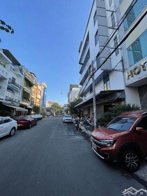 giảm 200tr giá mới 11.8 t.ỷ siêu phẩm tân phú ngay tân sơn nhì 70m 5 tầng