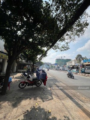 mặt tiền tô ký, gần cvpm - 84m2 lề đường rộng 10m - kinh doanh đa ngành. 12,5 tỷ tl