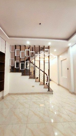 nhà kiến hưng- 33m*4t- mt 4.5m- ngõ trước nhà rộng-gần chợ, trường học- vài bước ra ô tô