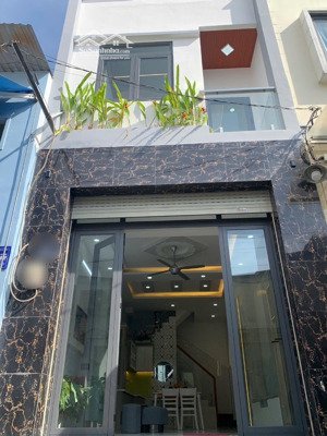 bán nhà bình tân lê văn quới - 4x11 - 2tầng mới đẹp - ngay bốn xã - giáp tân phú - hẻm xe hơi