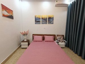 bán nhà trung tâm đống đa 45mx6 tầng , thang máy - ngõ thông tứ tung chỉ hơn 13,5tỷ