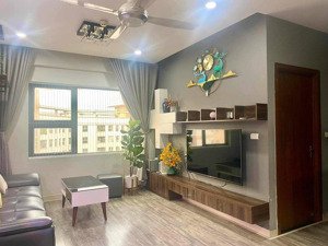 chính chủ gia đình tôi chuyển xuống mặt đất, nhượng lại căn hộ 2 ngủ xuân mai complex, nhỉnh 4tỷ