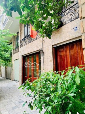 bán nhà võng thị, hơn 15 tỷ, dt 50m, 5 tầng, gần hồ, ngõ nông cách ô tô tránh 10m